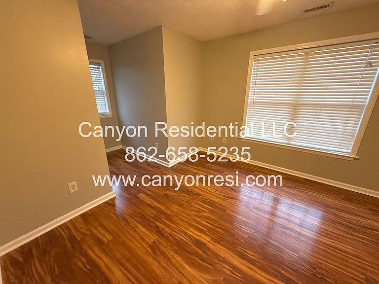 2544 Forest Lodge Dr — Photo 12