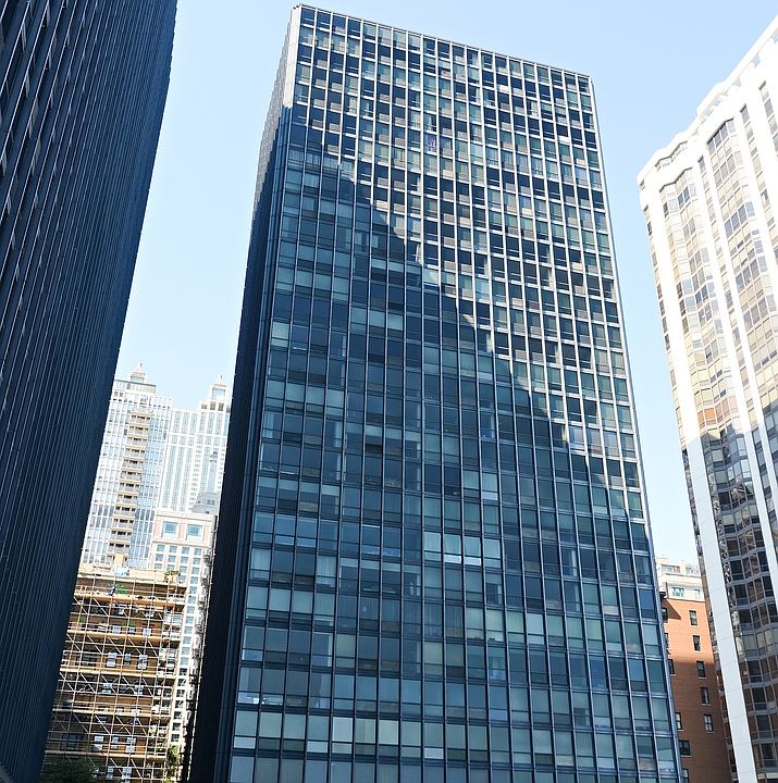 1st image of 910 N Lake Shore Dr APT 1415