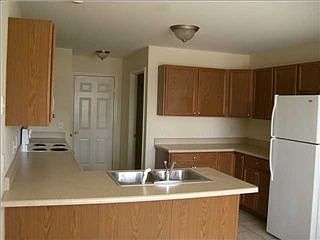 3rd image of 6811 Boston Dr