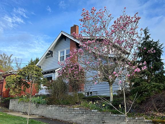 2nd image of 2502 N Union Ave