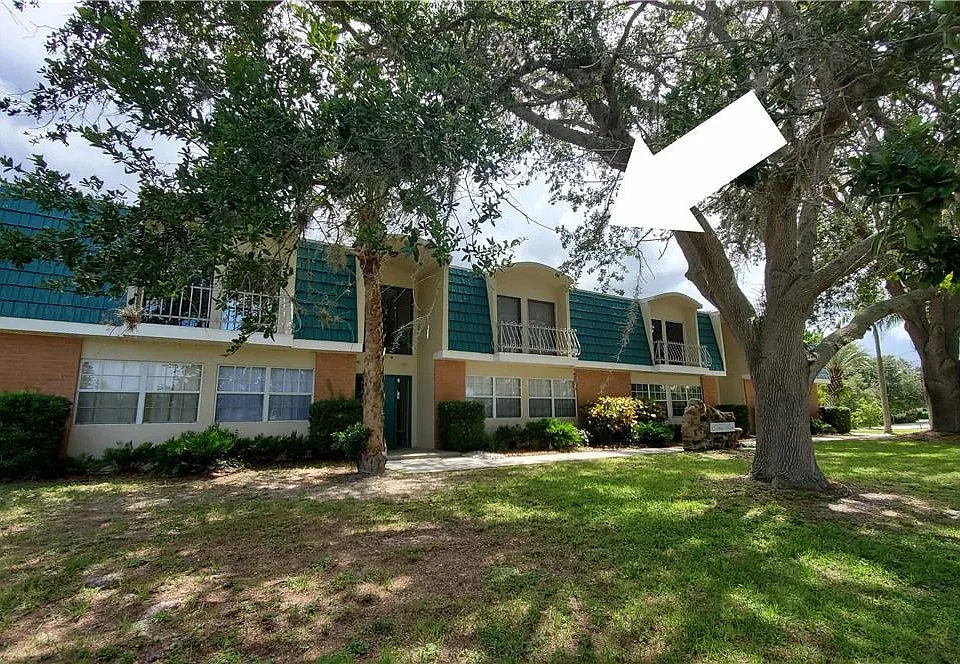 3586 Cape Haze Dr
