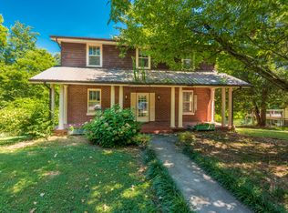 1310 Peachtree St, Sweetwater, TN 37874