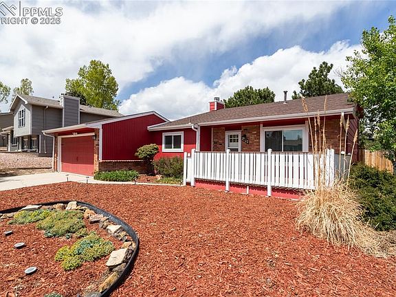 5th image of 2982 Valarie Cir