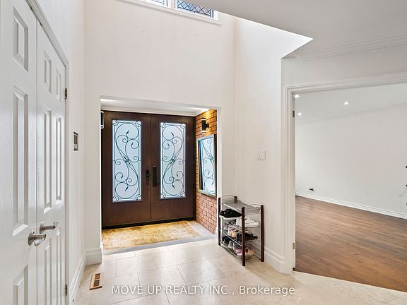 5th image of 21 Gaby Ct