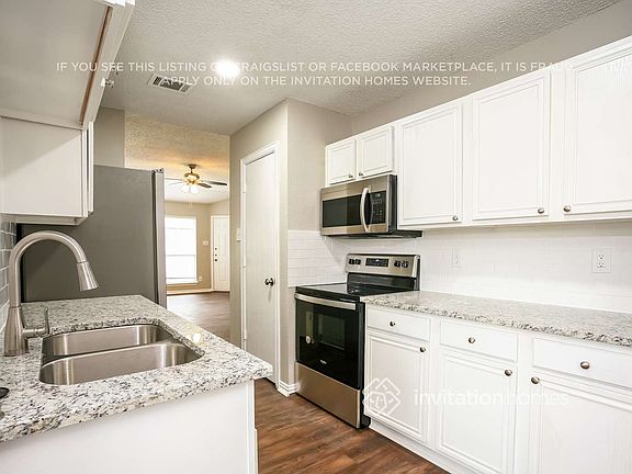 5th image of 1047 Waterview Dr