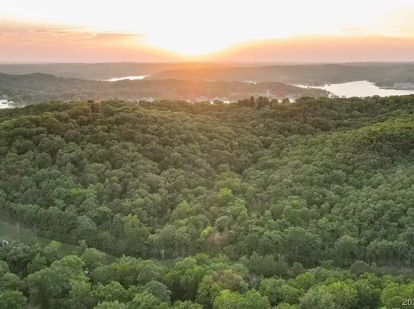 Whippoorwill Ln, Sunrise Beach, MO 65079