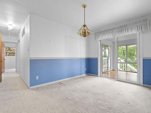 4th image of 7429 Westwood Park Ln
