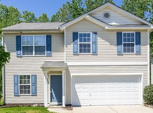 1413 Jordans Pond Ln, Charlotte, NC 28214