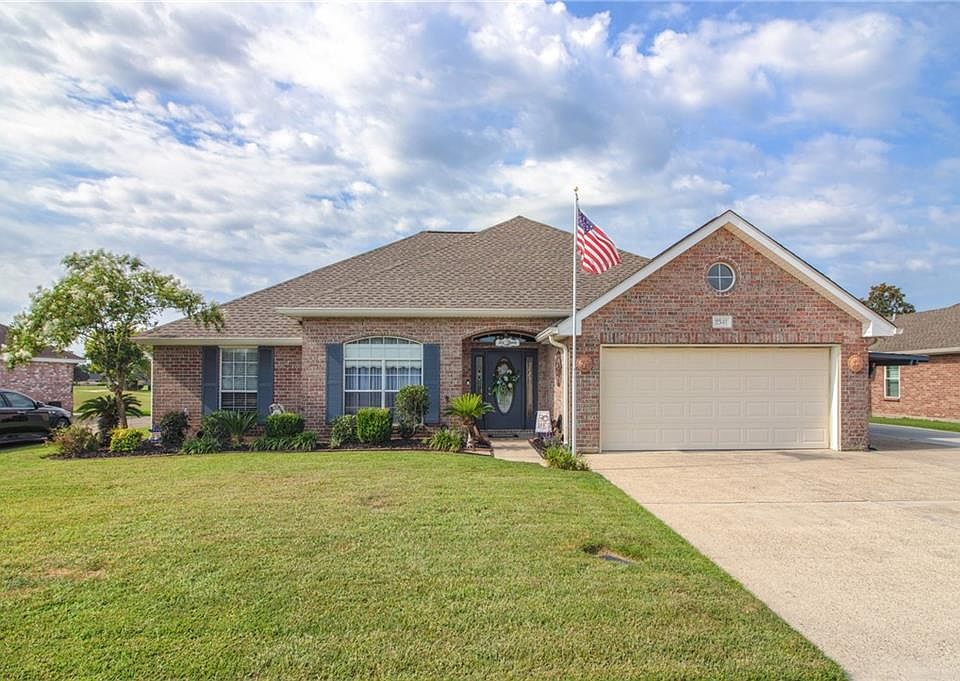 1st image of 2341 Country Club Dr