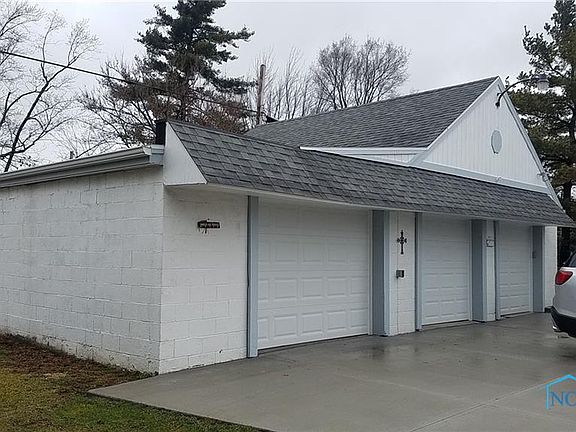3rd image of 816 Hanson St