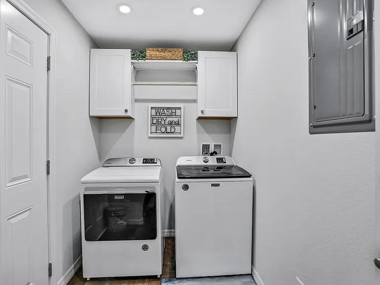 6004 E 7th Mnr — Photo 7