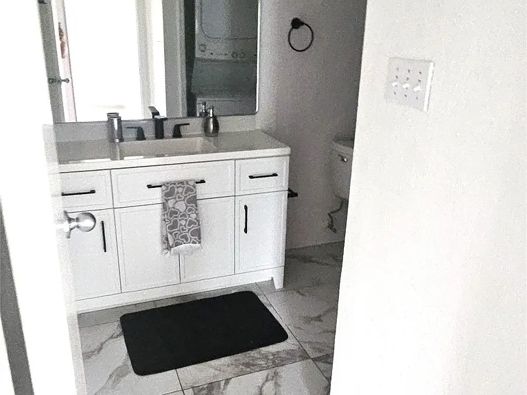 3025 Walnut Bend Ln #35 — Photo 8