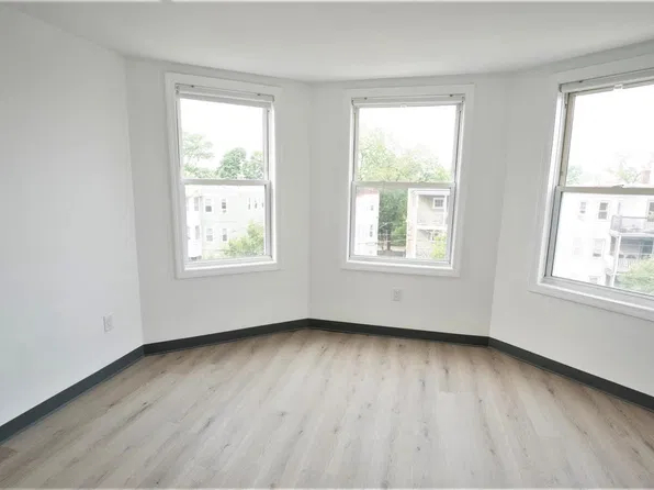 301 Boston Ave, Medford, MA 02155