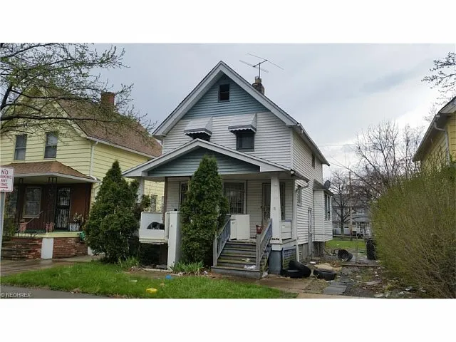 3626 E 105th St photo 1