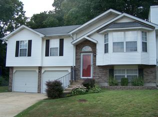 5040 Country Vly, St Louis, MO 63052