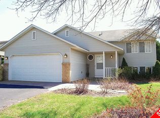 1100 Gary Dr, Saint Paul Park, MN 55071