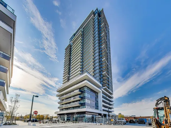 1435 Celebration Dr #415, Pickering, ON L1W 0C4