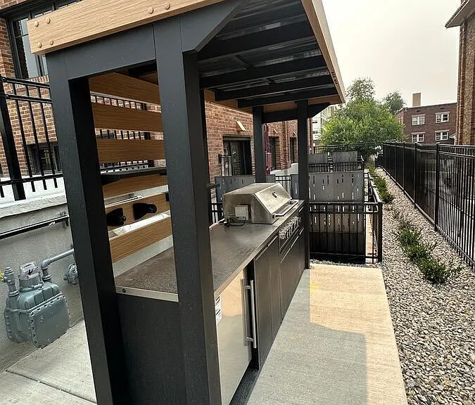 155 E 2nd Ave #3 — Photo 15