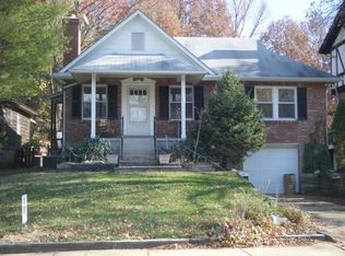 1318 N Geyer Rd, Saint Louis, MO 63122