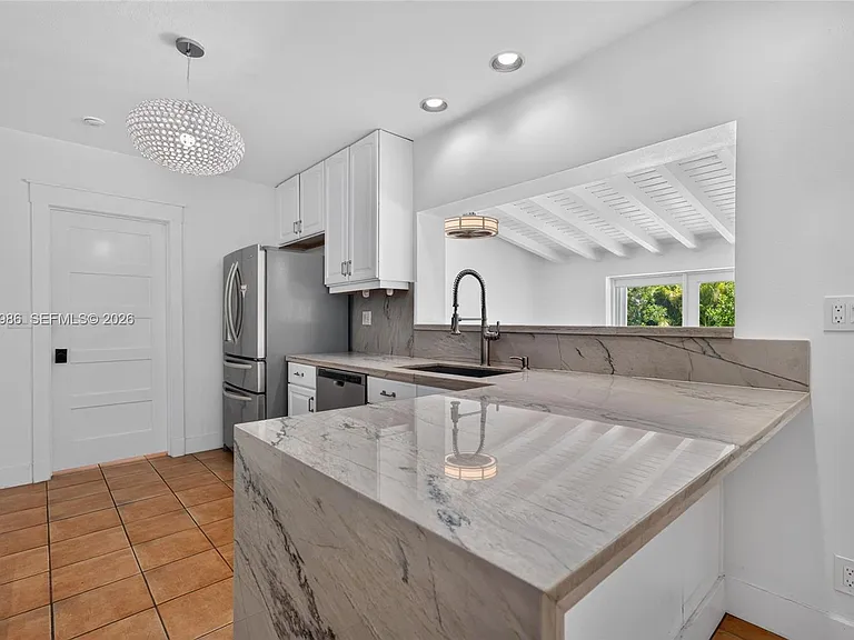 12935 SW 81st Ave — Photo 16