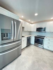 120 Lakeview Dr APT 303, Fort Lauderdale, FL, 33326