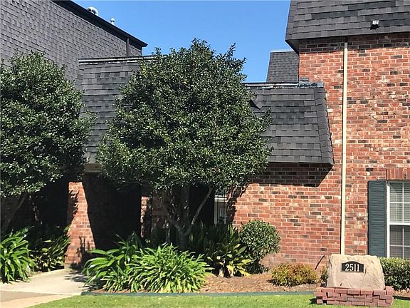 3rd image of 2511 Metairie Lawn Dr #206