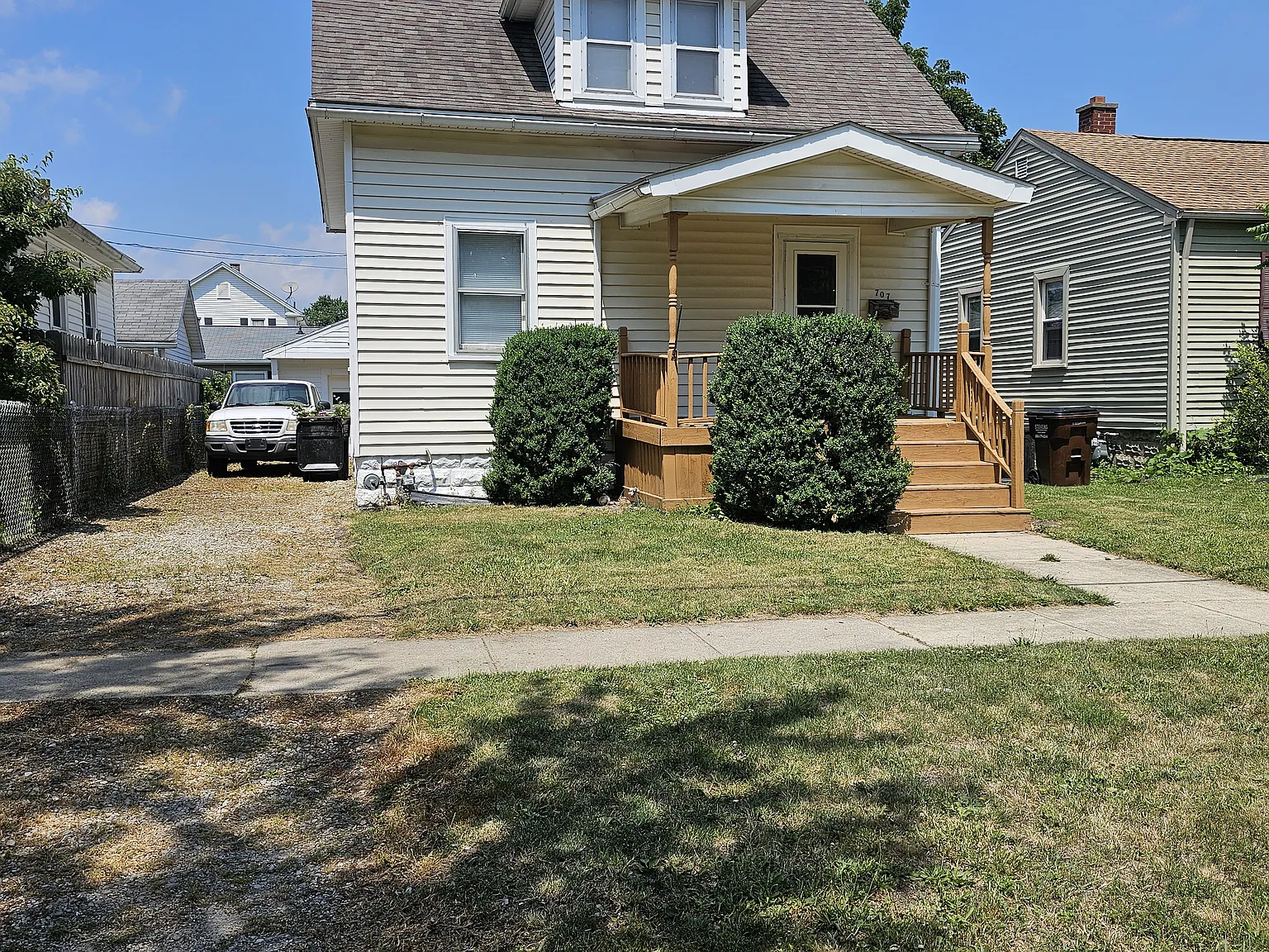 E Lorain St, Monroe — Photo 1