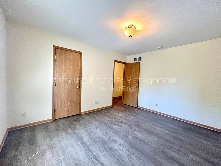 2103 Kinnrow Ave NW — Photo 19