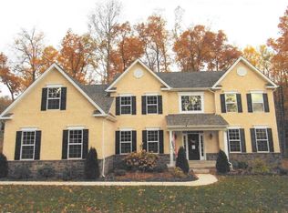 101 Florence Dr, Pottstown, PA 19465