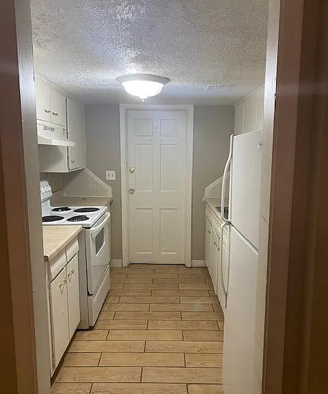 3410 Harrison St #10 — Photo 9