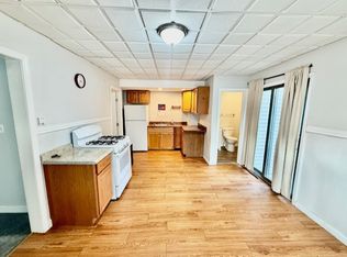 154 Woburn St #1, Lowell, MA 01852