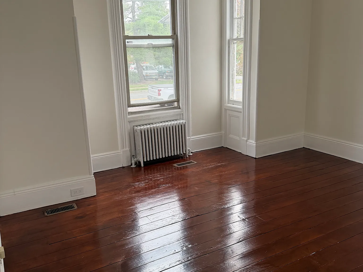 2 bed, $2,400 — Photo 3