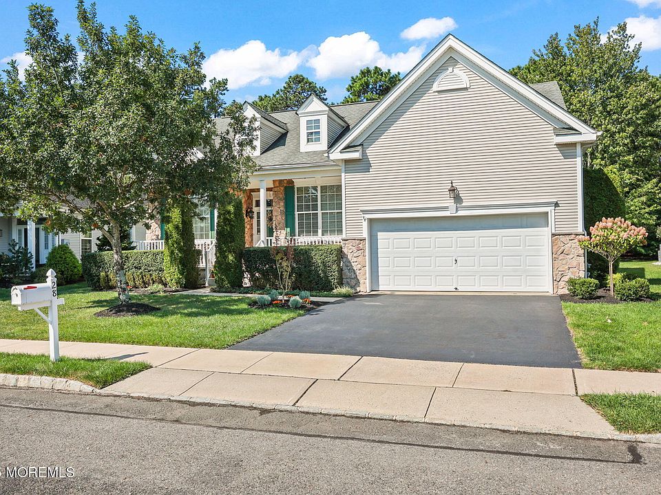 1st image of 28 Pond View Circle