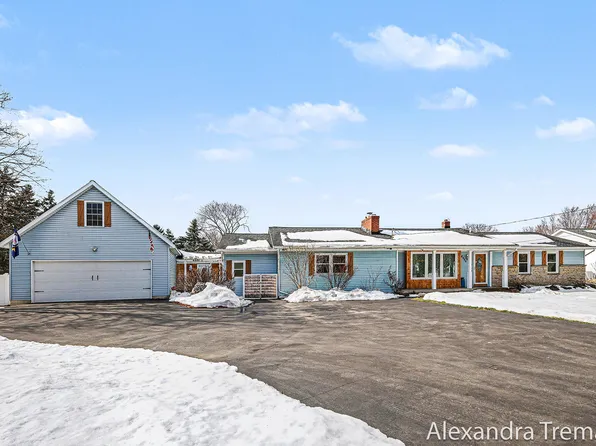 6325 8th Ave SW, Grandville, MI 49418