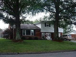 708 Fleming Ave photo 1