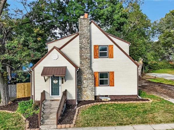219 S Front St, Pleasant Hill, MO 64080