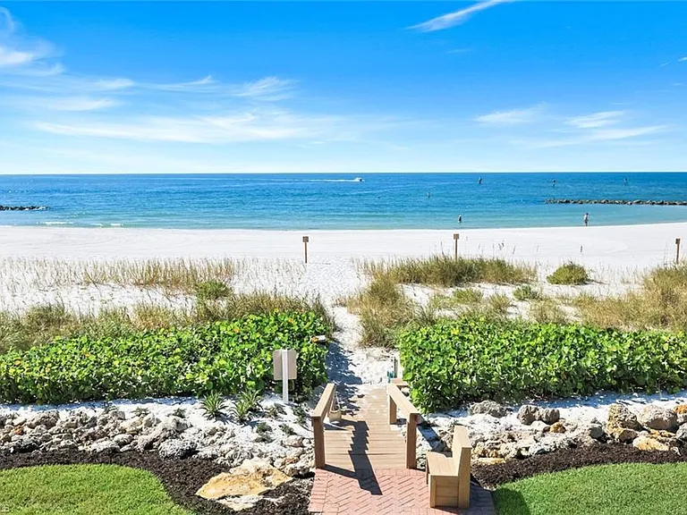 2211 Gulf Shore Blvd N #C4 — Photo 23