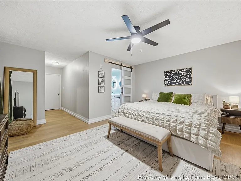 202 N Jackson St — Photo 12
