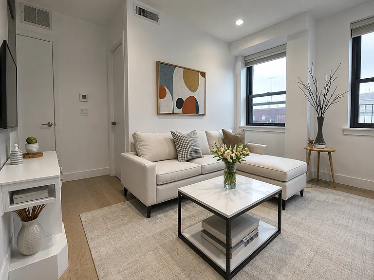 102 Norfolk St #4 — Photo 3