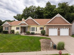2987 16th Street Ct, Silvis, IL 61244