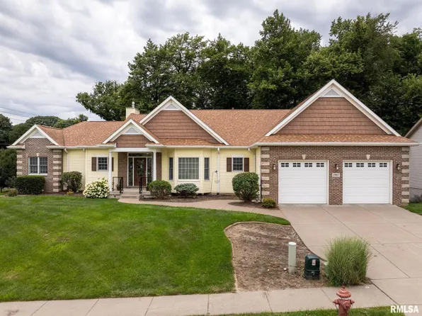 2987 16th Street Ct, Silvis, IL 61244