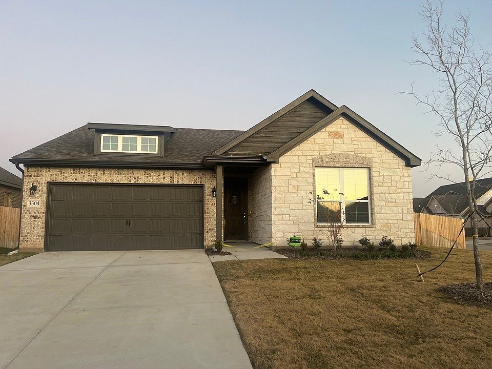1st image of 3304 Bent Creek Dr