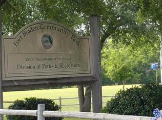 841 Sir Richard Rd, Tallahassee, FL 32310