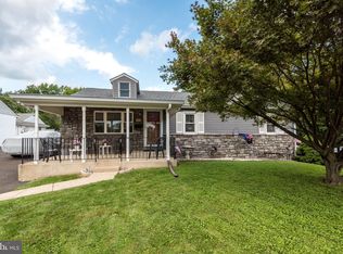 531 County Line Rd, Warminster, PA 18974