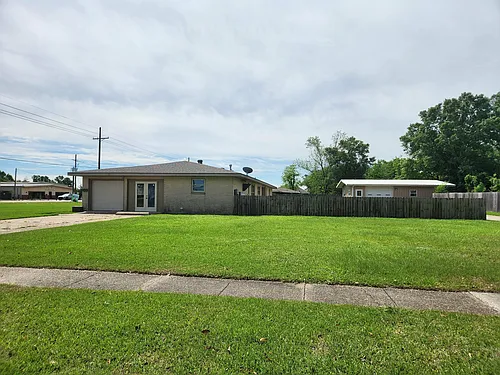 103 Dolby St Photo 1