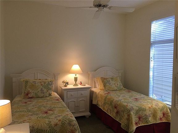 3rd image of 1315 Winding Oaks Cir E