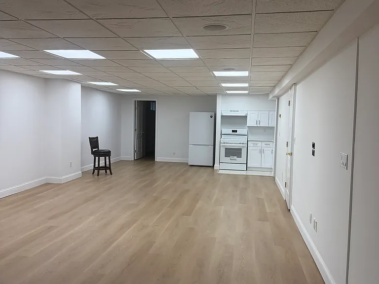 40 Hunting St — Photo 2