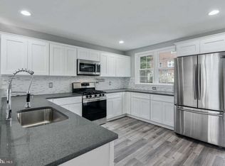 3702 S Hereford Ln, Philadelphia, PA 19114