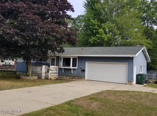 1980 Nielwood Dr, Muskegon, MI 49445