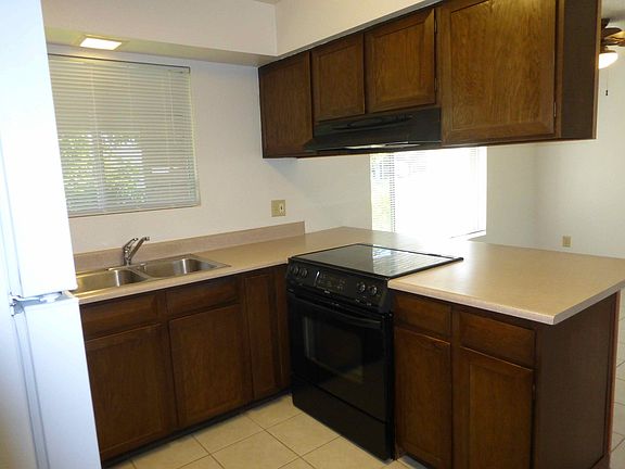 Kitchen Sink and Range